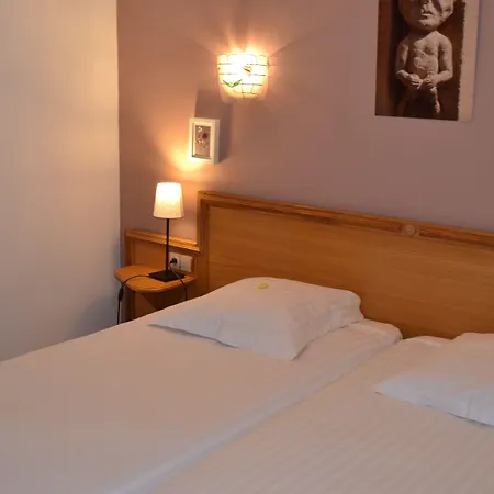 Le Saint Nicolas 3* Ρικβίρ