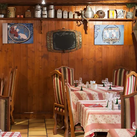 Le Saint Nicolas 3* Ρικβίρ